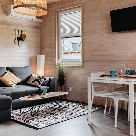 Dwa Brzegi Apartment Miedzywodzie Bagian luar foto